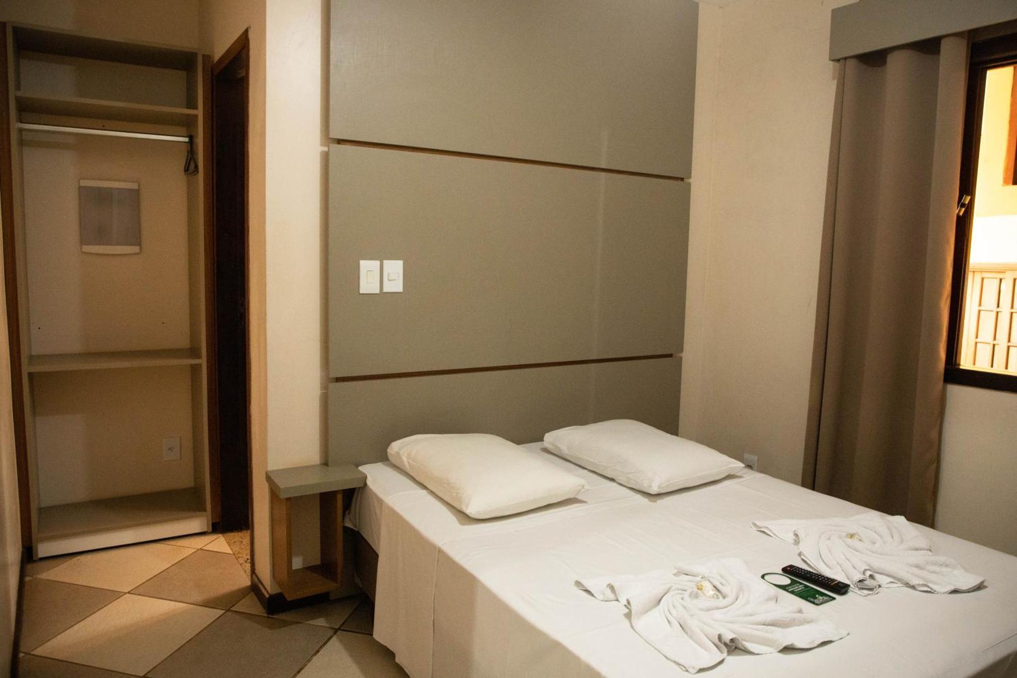 Lonier Praia Inn Flats Vila do Abraao Exterior photo
